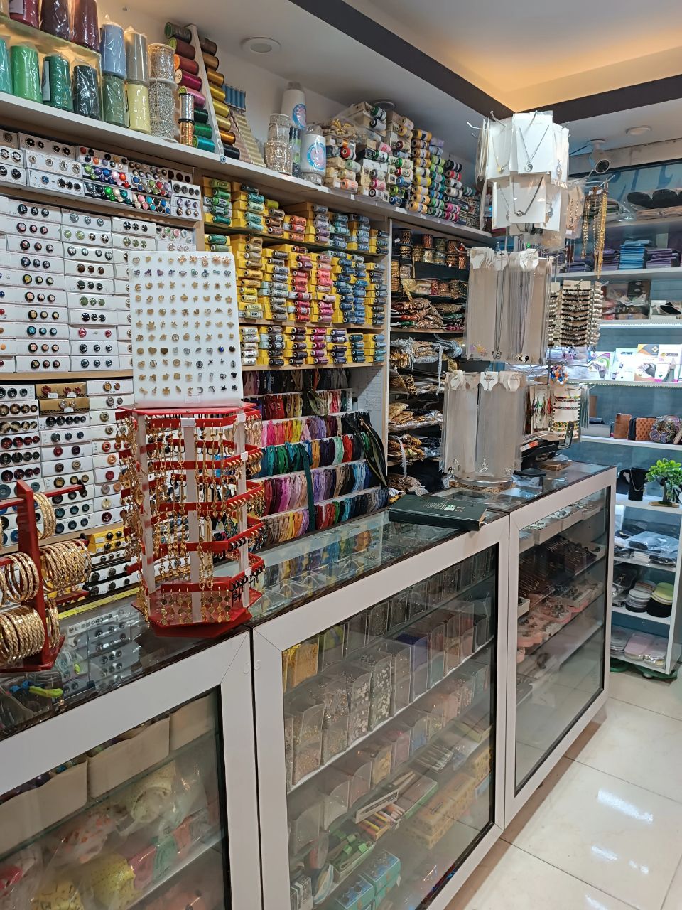 گالری خرازی کلان یزد