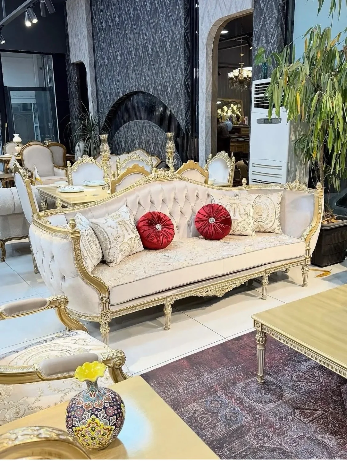 گالری تولیدی مبل قربانی ( آیرال )