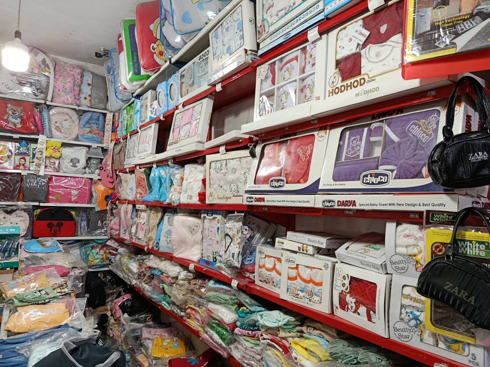 گالری پوشاک پروانی