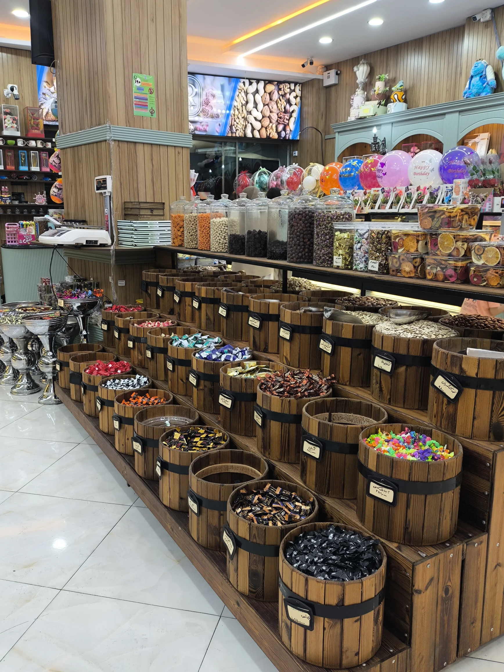 گالری شیرینی اصل تبریزی