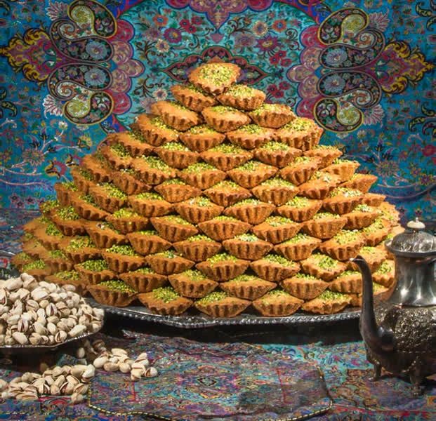 گالری شیرینی شیرین و فرهاد یزد