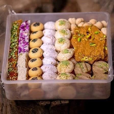 گالری شیرینی شیرین و فرهاد یزد