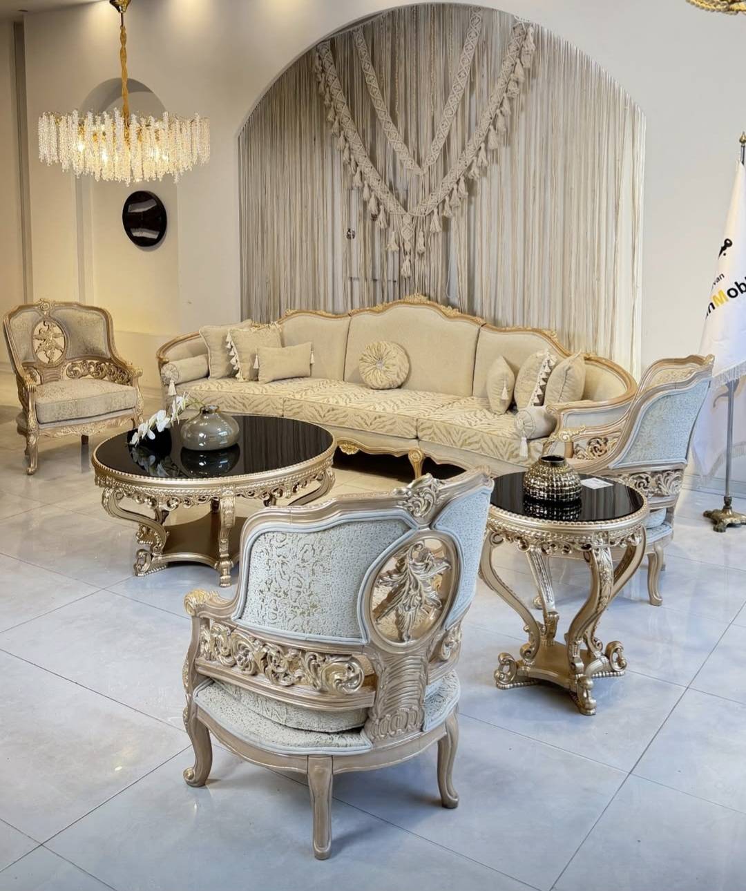 گالری تولیدی مبلمان کلاسیک و سلطنتی